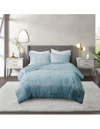 CosmoLiving Cleo Luxe Warm Comforter Ombre Super Soft Shaggy Faux Fur, Hypoallergenic Down Alternative, Cold Season Modern Bedding, Matching Shams, King, Teal 3 Piece